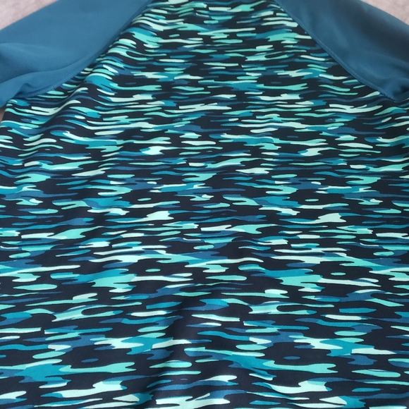 Nike Therma Fit hoodie Sweatshirt Size Medium Teal Aqua Turquoise Active Sporty - Picture 7 of 7